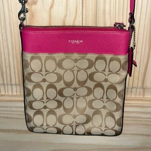 Authentic Coach Cross Body Bag (New condition!)